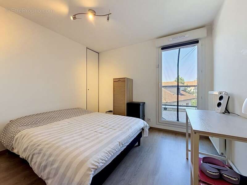 Appartement à VILLE-LA-GRAND