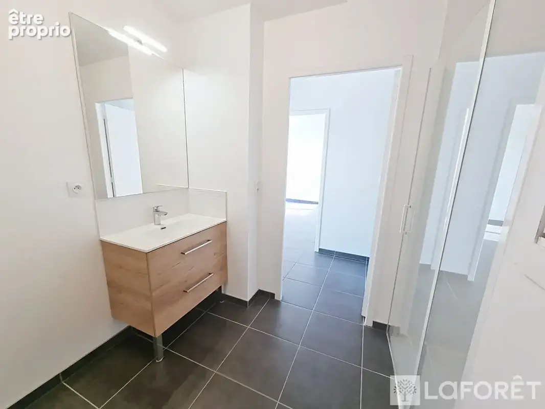 Appartement Epron 2 pièce(s) - Avec balcon et place de parking sécurisée - photo 6