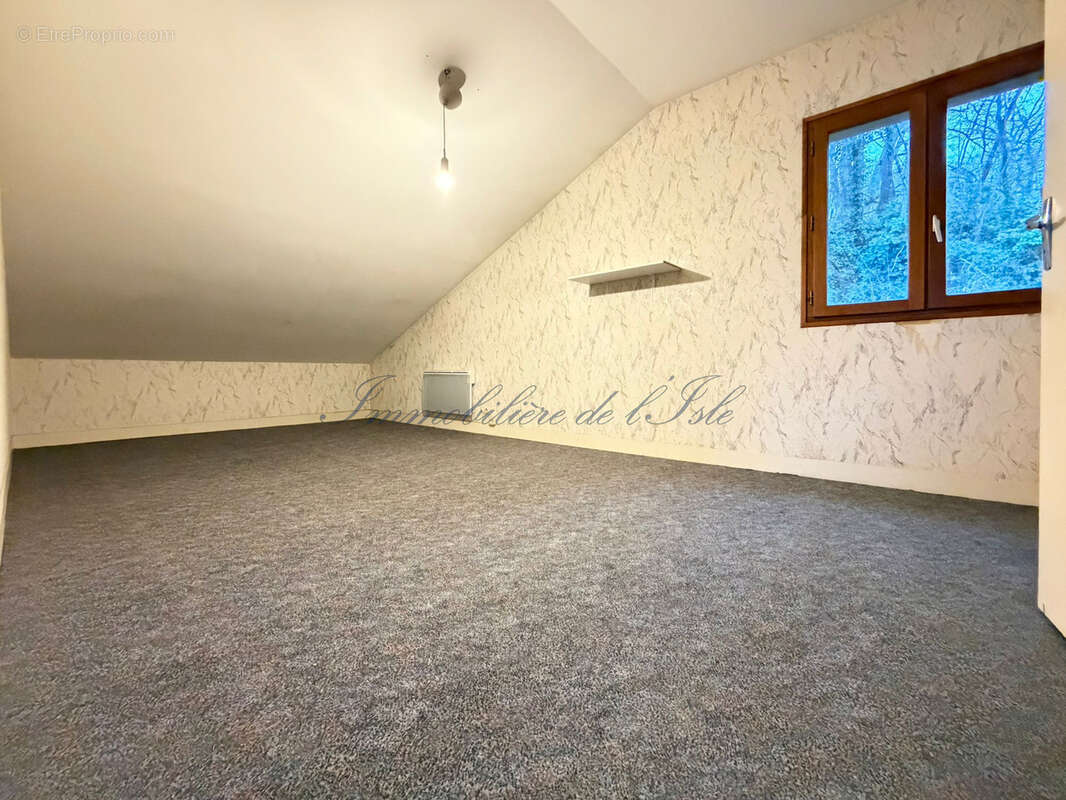 Appartement à CHAMPCEVINEL