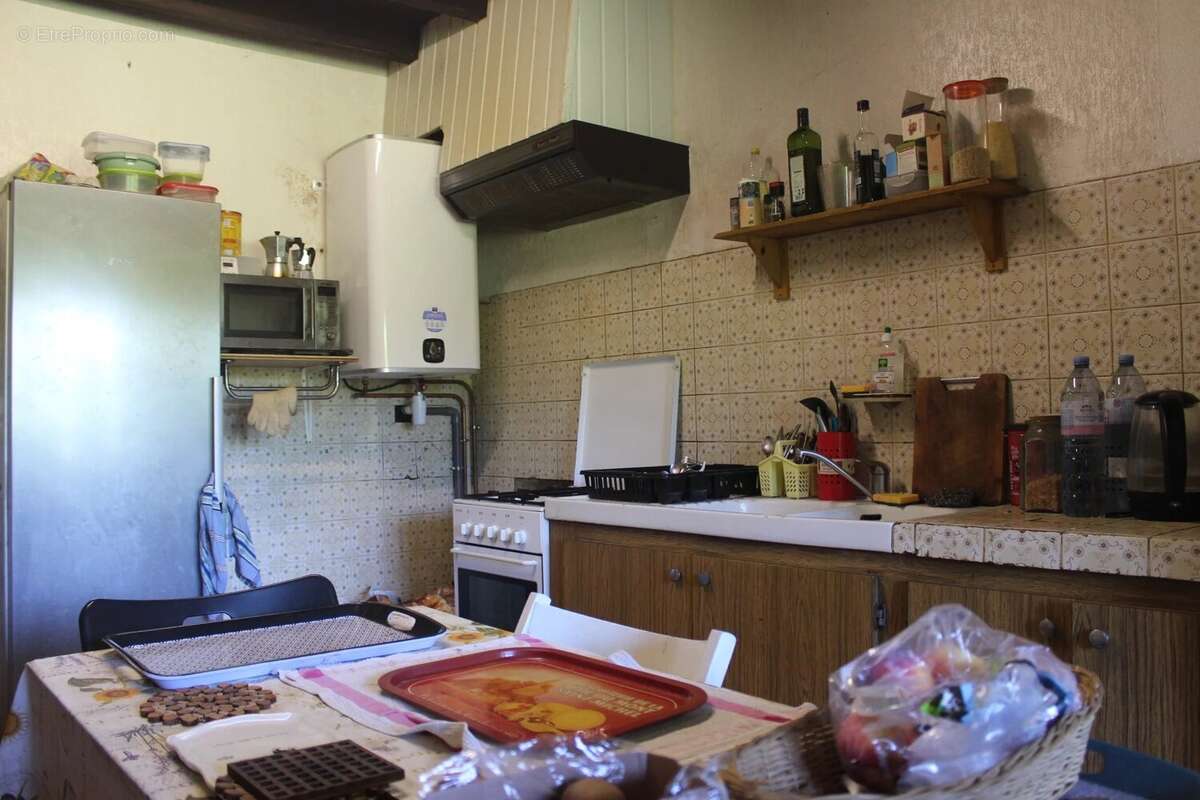 Maison à MONTREJEAU