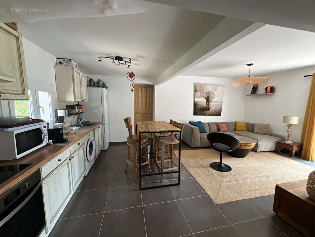 Maison à L&#039;ISLE-SUR-LA-SORGUE