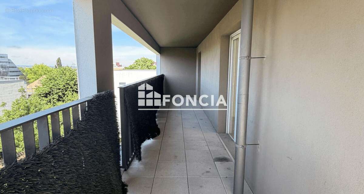 À vendre – Appartement 5 pièces de 95 m² avec exceptionnelle terrasse de 76 m² et 2 parking en sous-sol / DPE C - photo 11