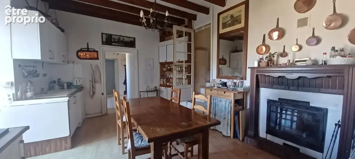 Grande maison de famille, dépendances  et jardin - photo 14