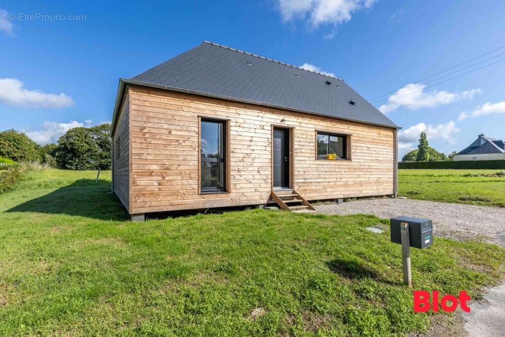 Maison à SAINT-ONEN-LA-CHAPELLE