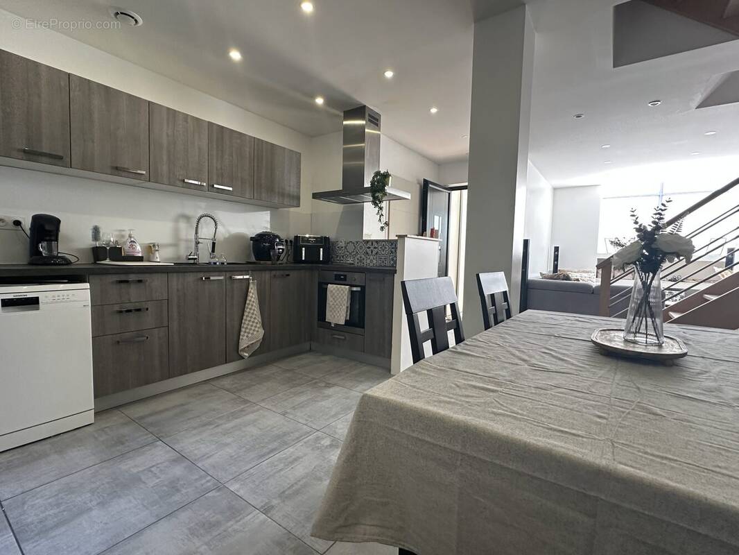 Appartement à BEAUJEU