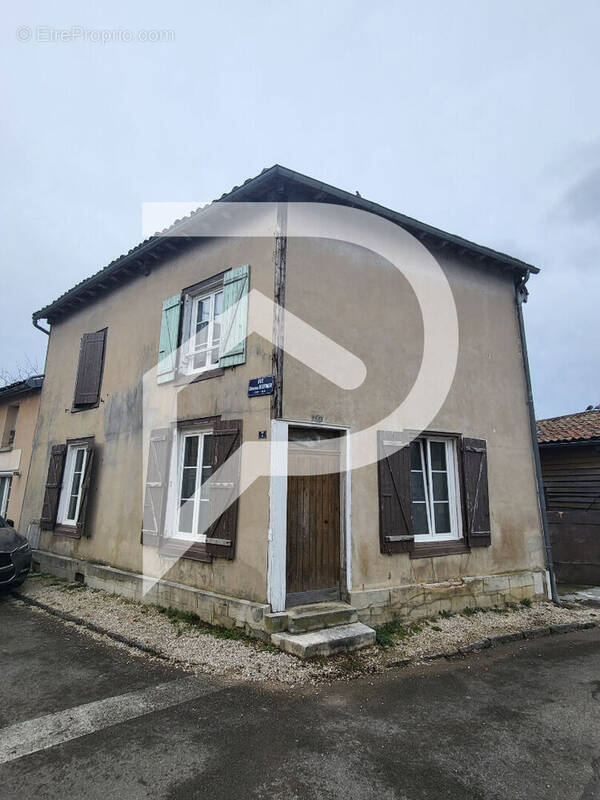 Maison à BRIENNE-LE-CHATEAU