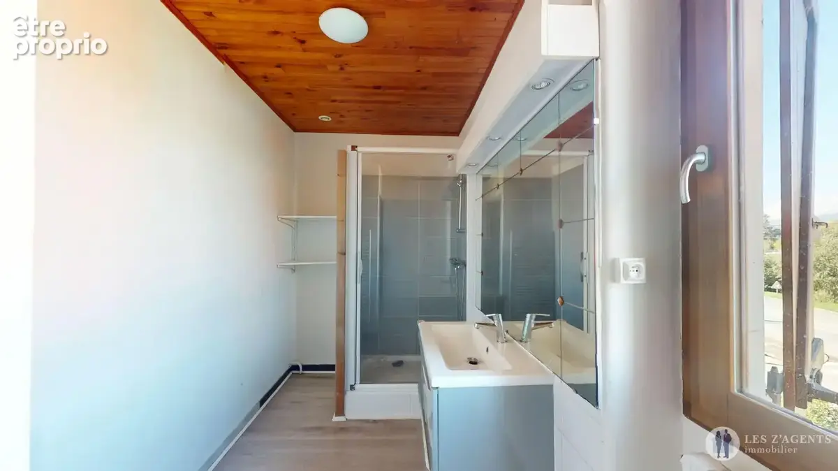 Maison T4 de 88m2 avec petit jardin + garage - photo 8
