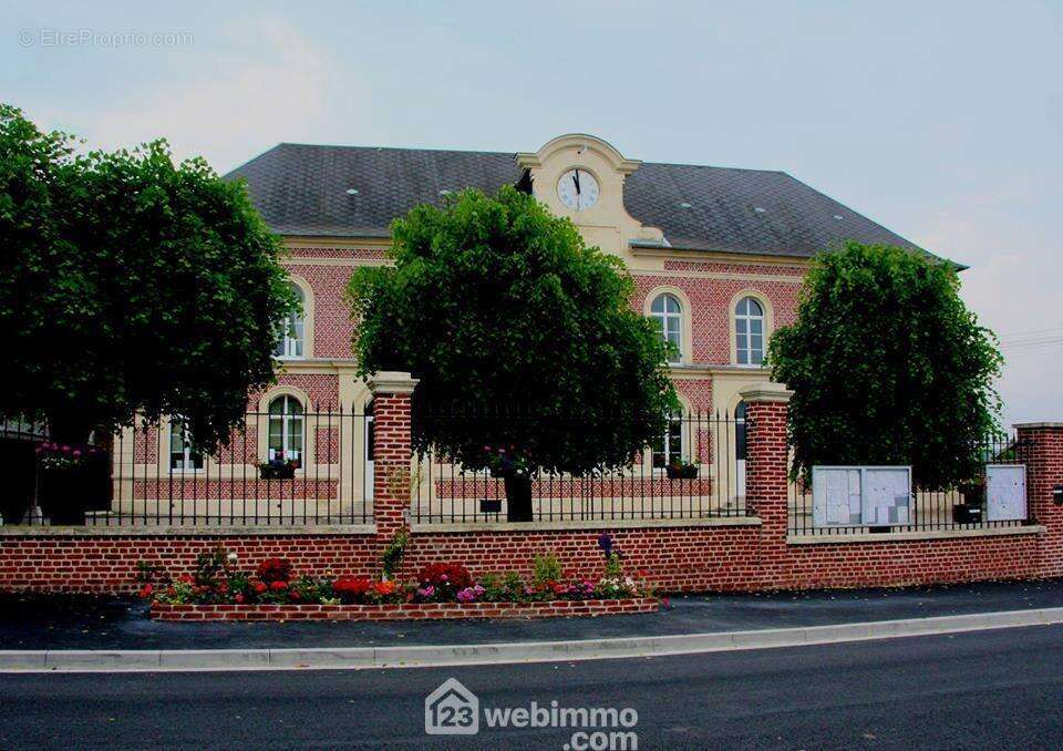 Situé dans un secteur calme et agréable avec écoles - Terrain à VERSIGNY