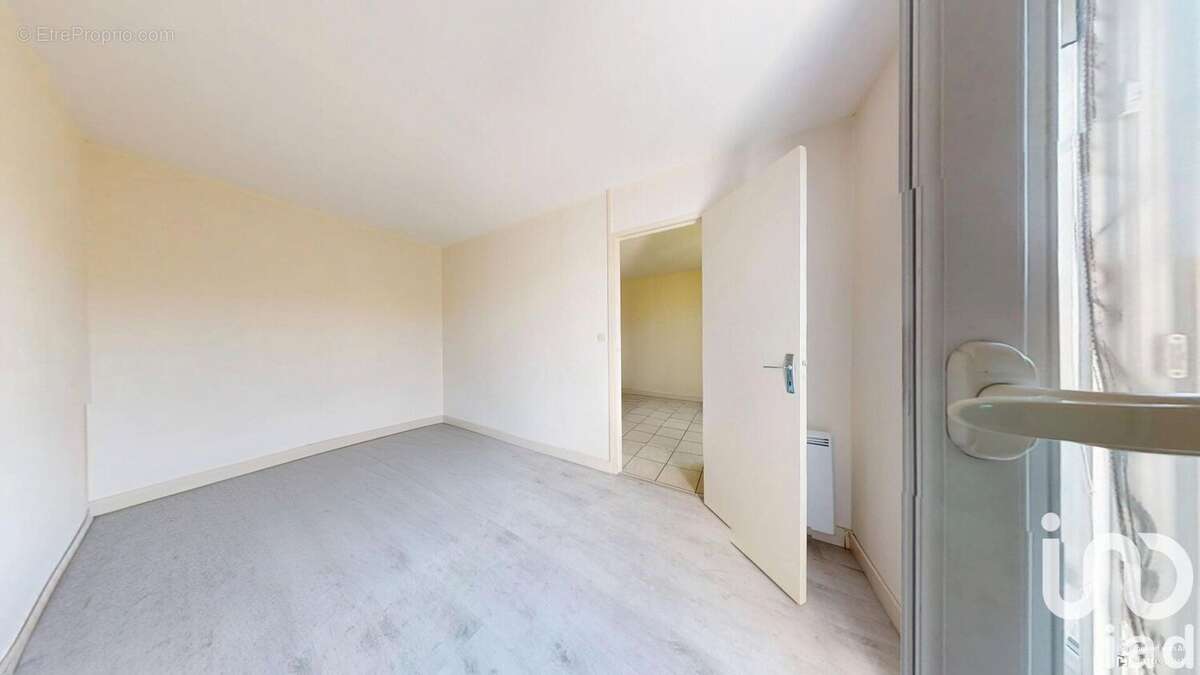 Photo 7 - Appartement à MONTEREAU-FAULT-YONNE