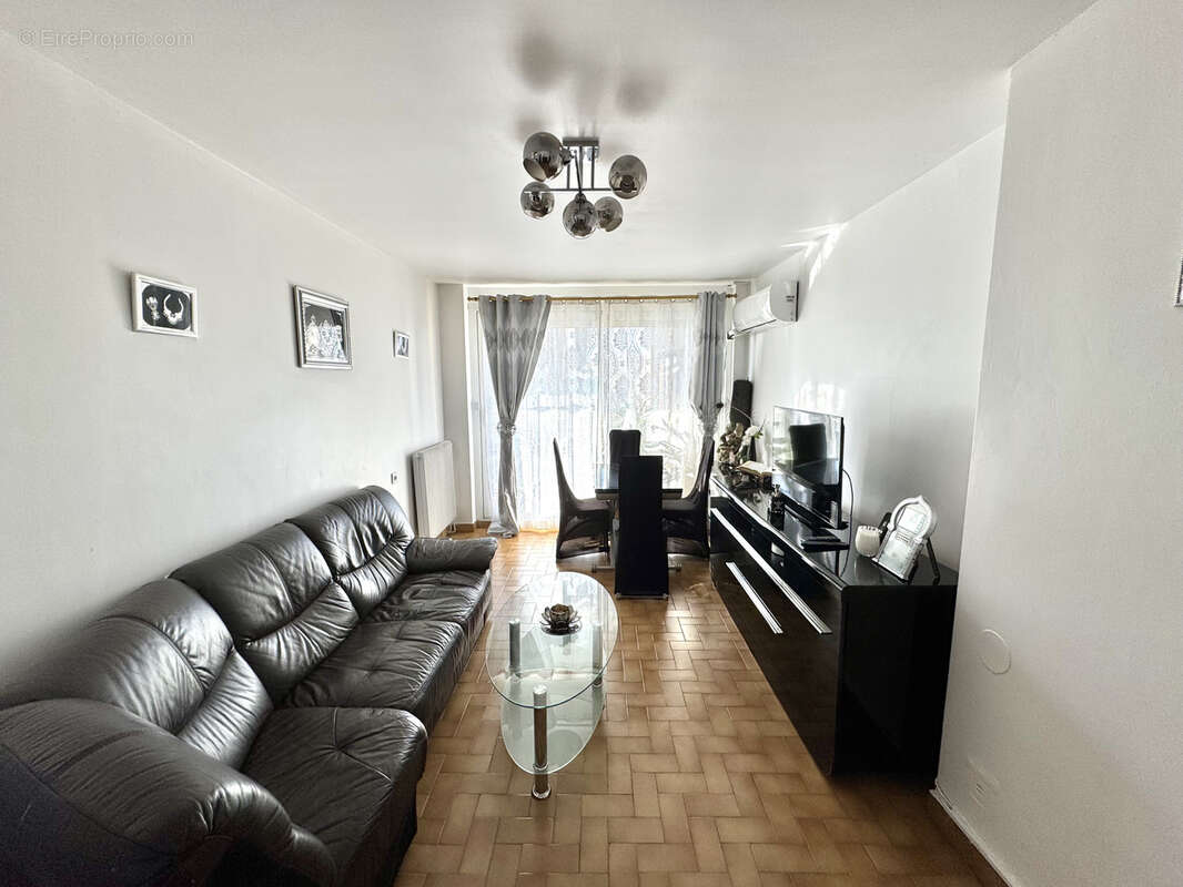 Appartement à MARSEILLE-10E