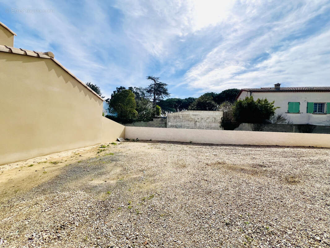 Maison à LE BOUSQUET-D'ORB