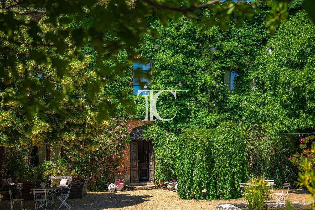 Maison à FLAUX