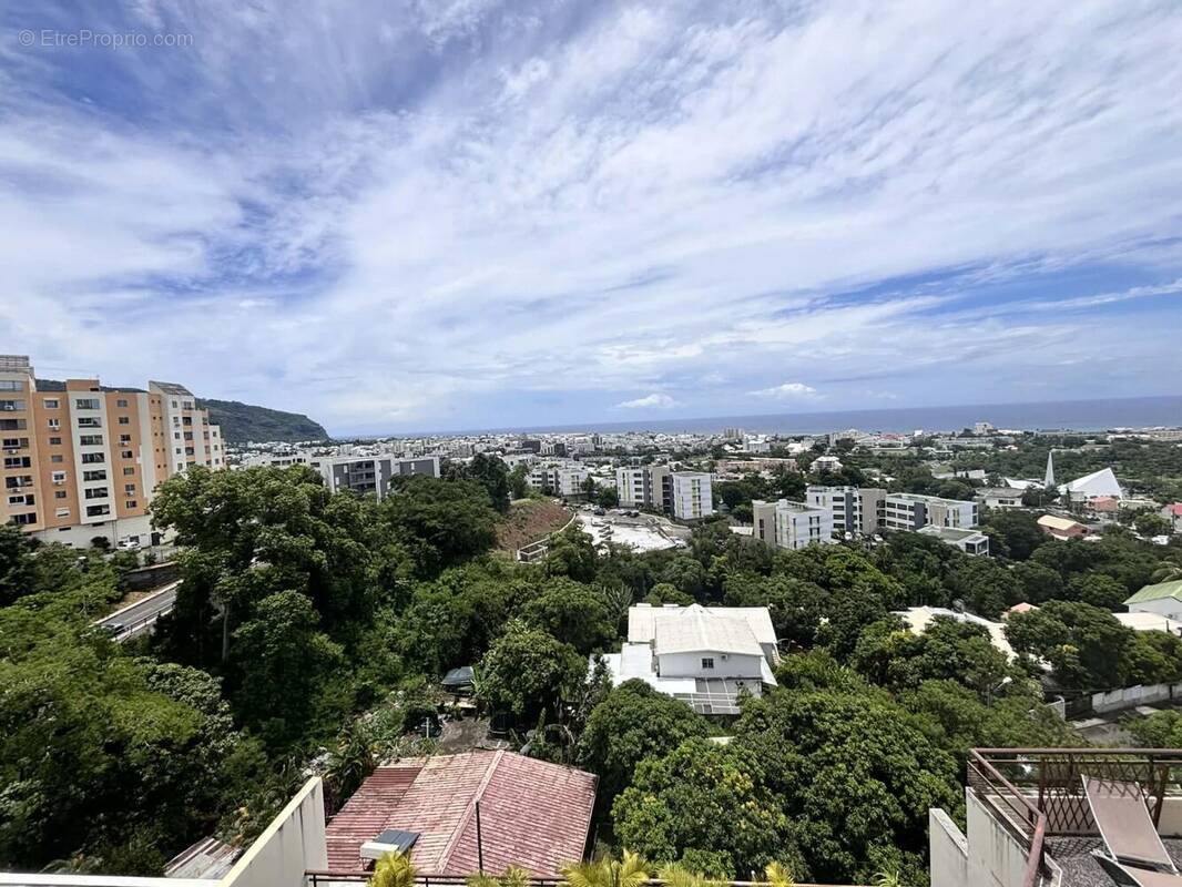 Appartement à SAINT-DENIS