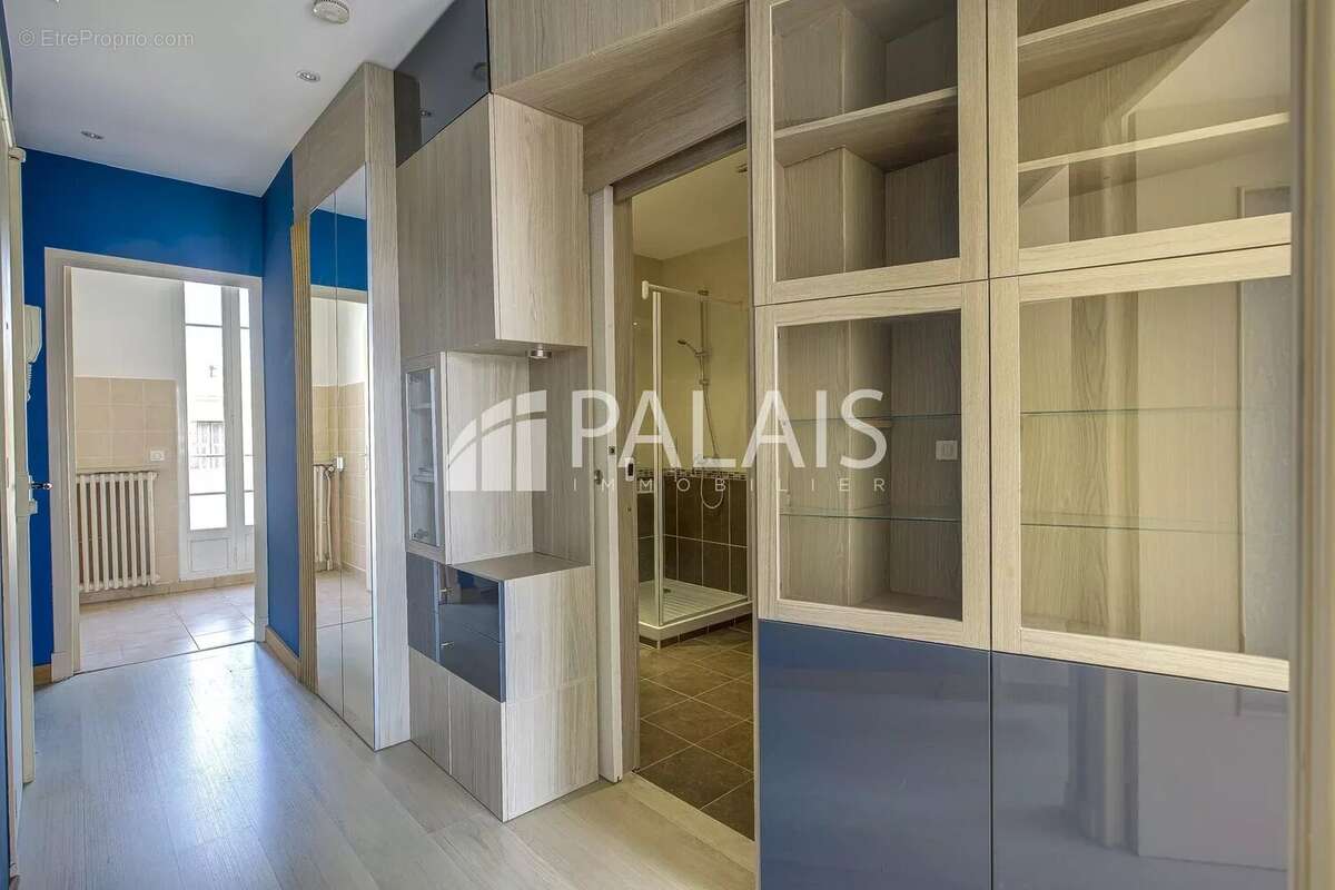 Nice Libération, 2 pièces + terrasse 13m2  étage élévé - photo 8