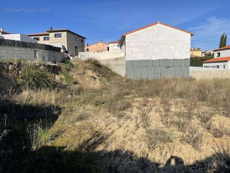 Terrain à TRESSERRE