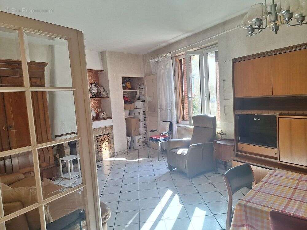 Maison 140 m² à Sainte-Foy-Les-Lyon  - photo 3