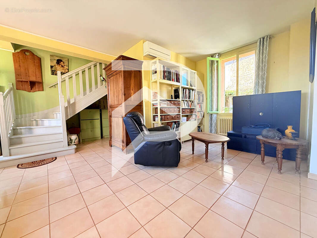 Maison à MONTATAIRE
