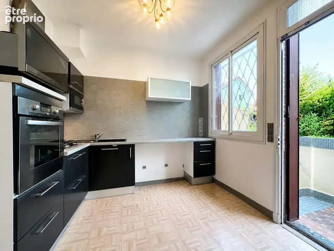 Maison de 5 pièces de 100 m² à Rosny-sous-Bois - photo 4