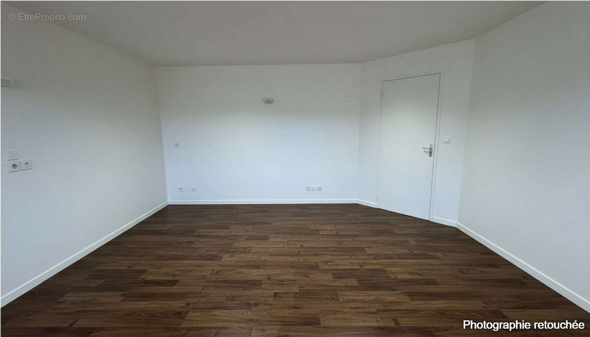Local 128 m2 transformable en habitation   terrain 500 m2   proche Angers - photo 9