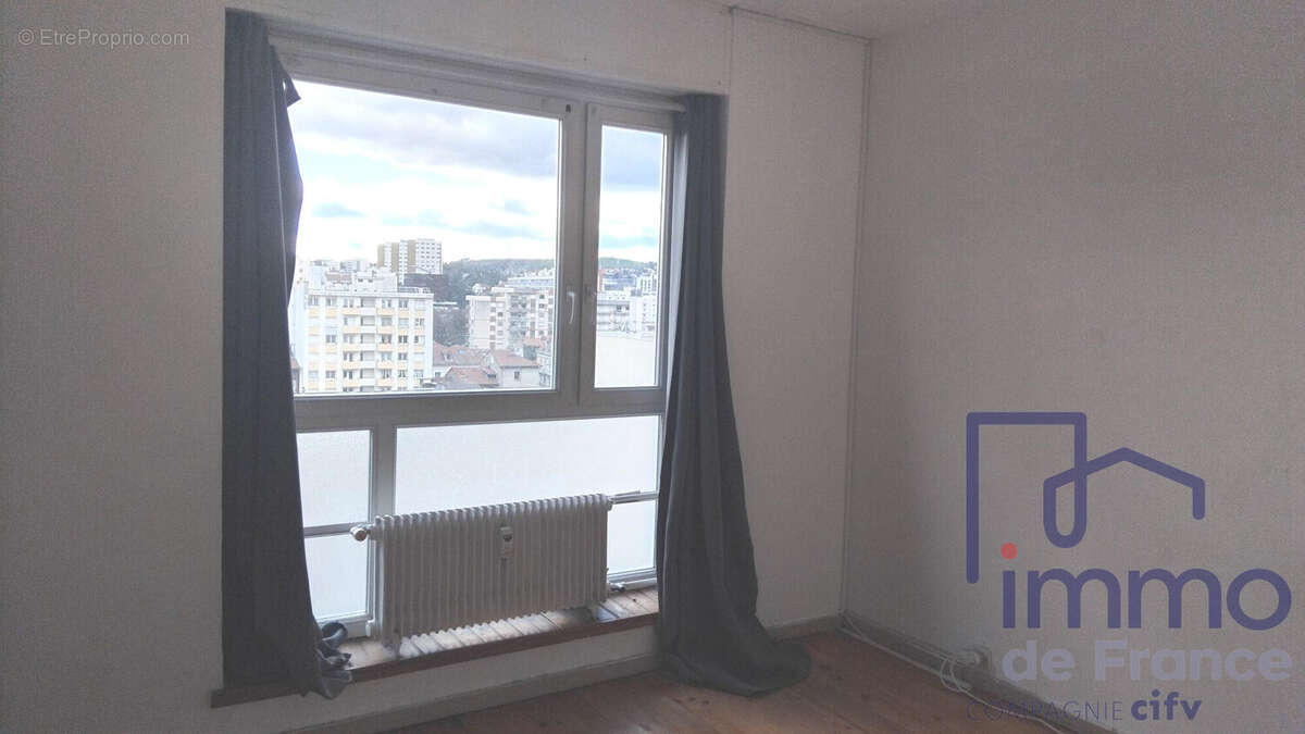 Appartement à SAINT-ETIENNE
