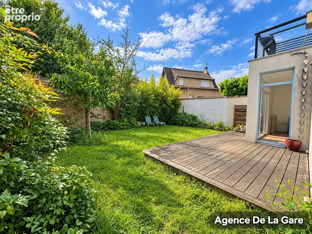 Maison à CARRIERES-SUR-SEINE