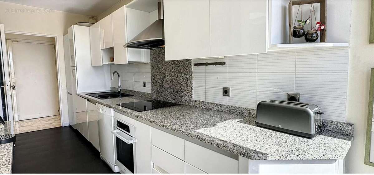 Appartement à LE CANNET