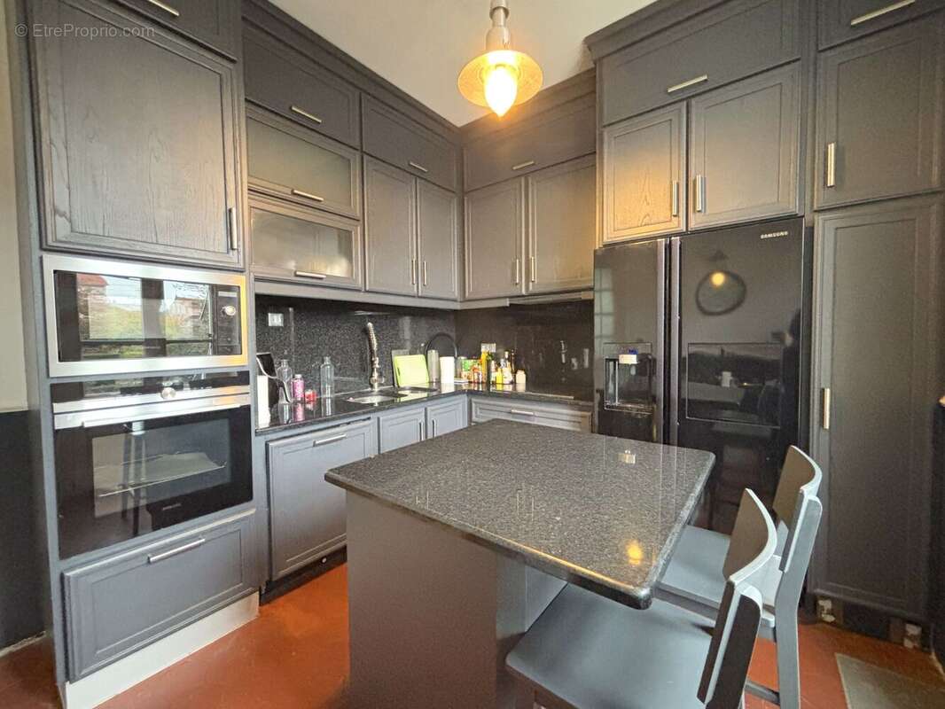 Maison à CORBEIL-ESSONNES