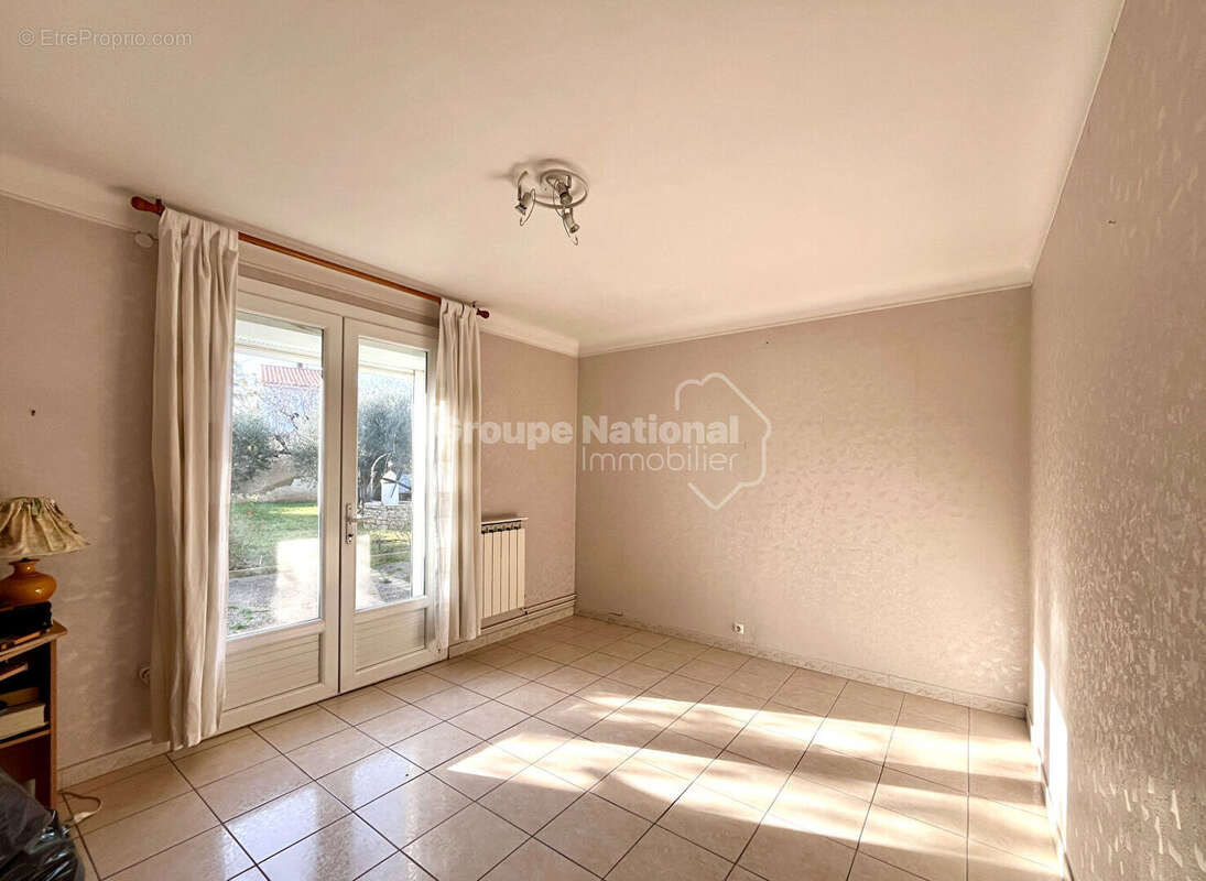 Maison à CHATEAURENARD