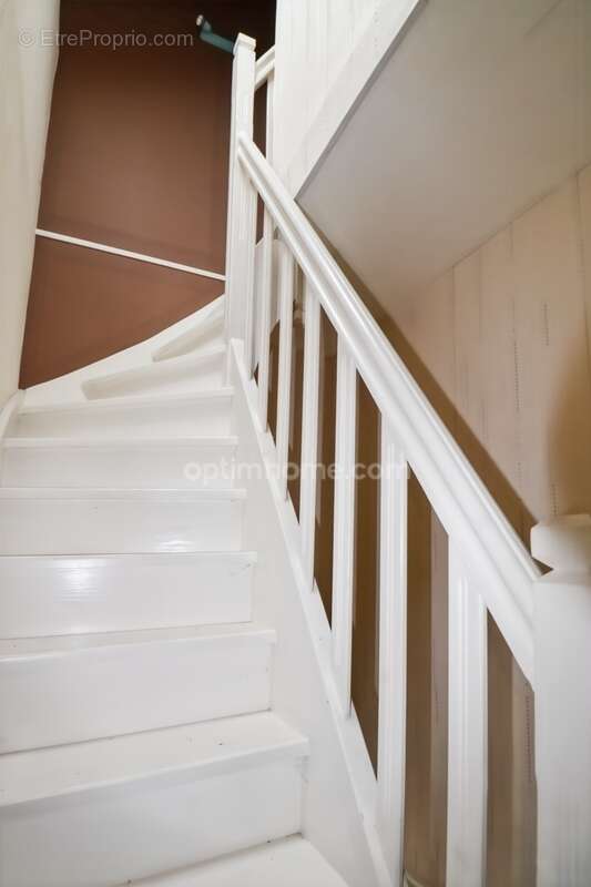 Maison à MAGNAC-LAVAL