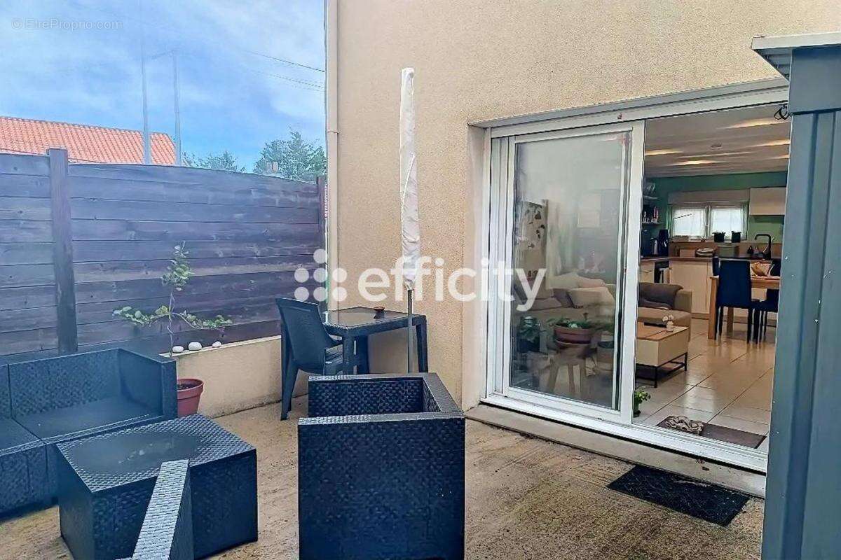 Maison à LE PELLERIN