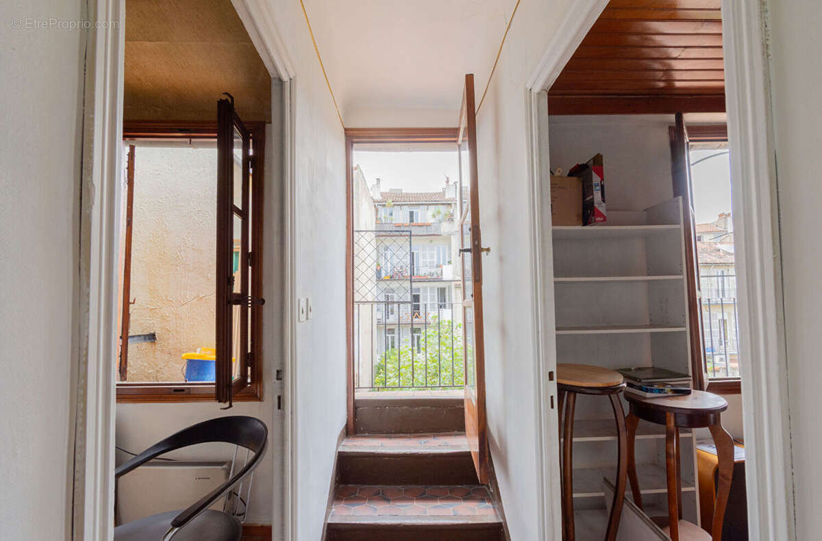 Appartement Marseille 4 pièce(s) 57.37 m2 - photo 3