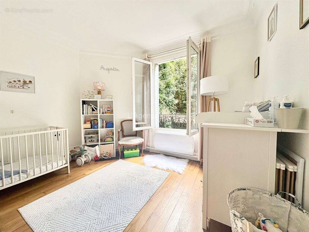 * exclusivite * / issy rer / ravissant 3 pieces / plan en etoile / cave / jardin commun / - photo 7