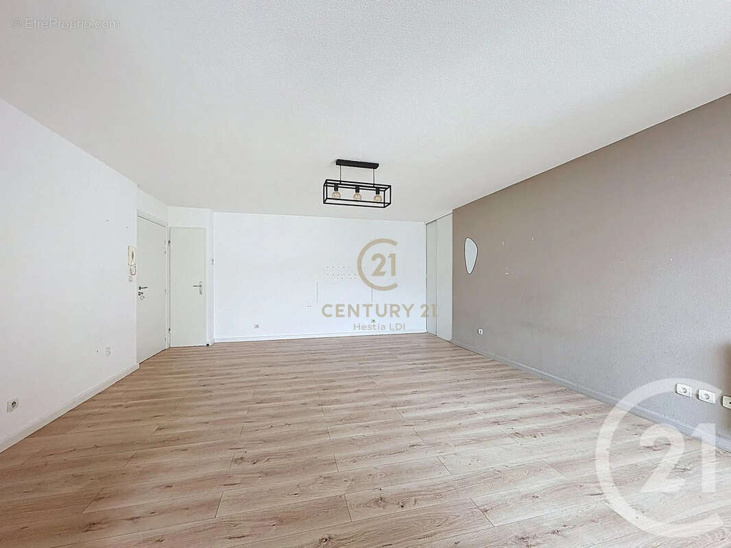 Appartement à GRIGNY