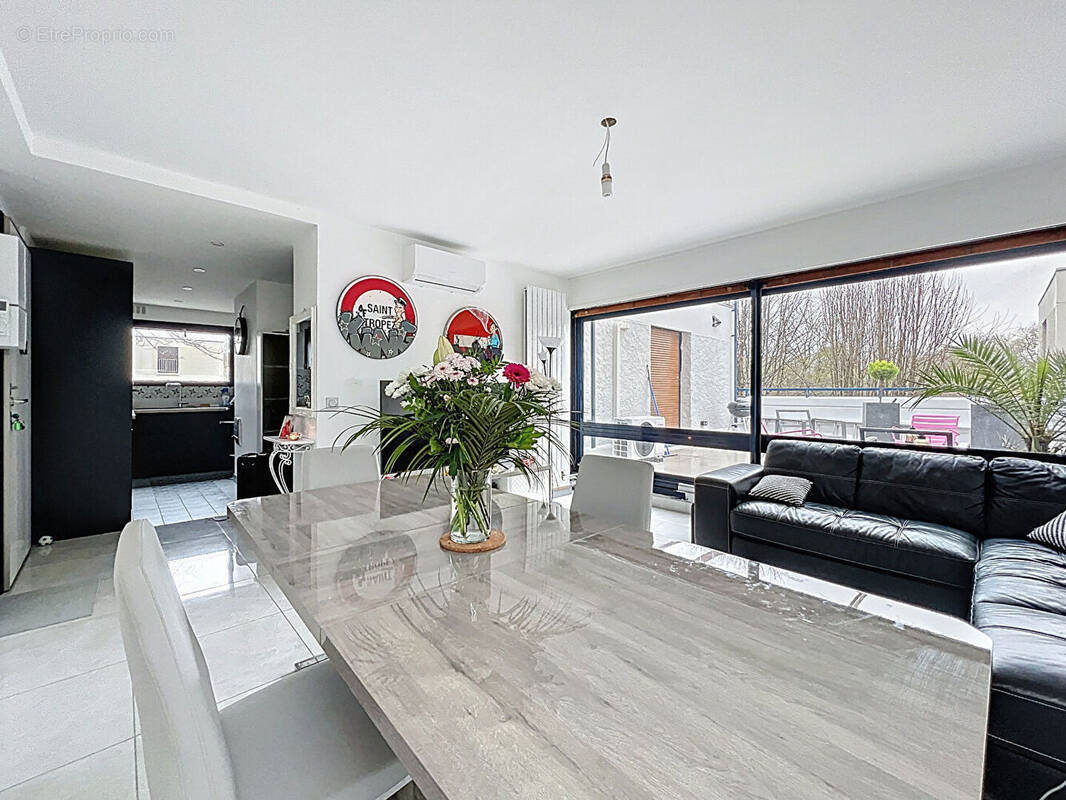 Appartement à BOUSSY-SAINT-ANTOINE