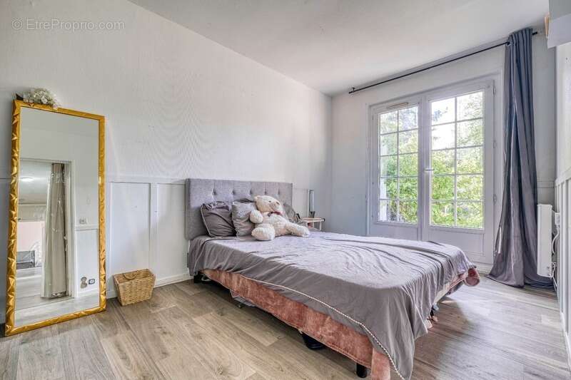 Christophe Michaudelle – EXCLUSIVITE CAPIFRANCE - vous propose à MEAUX proche de toutes commodités à pied : maison - 6 pièces -  - photo 13