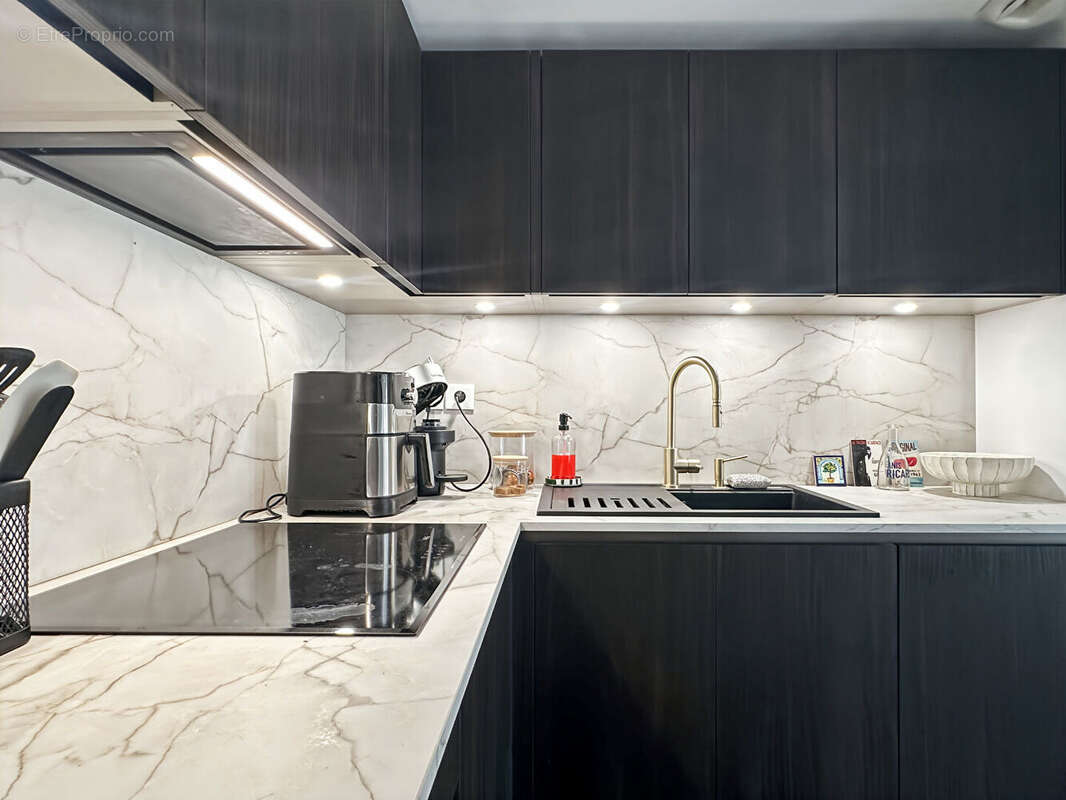Appartement à ENSUES-LA-REDONNE