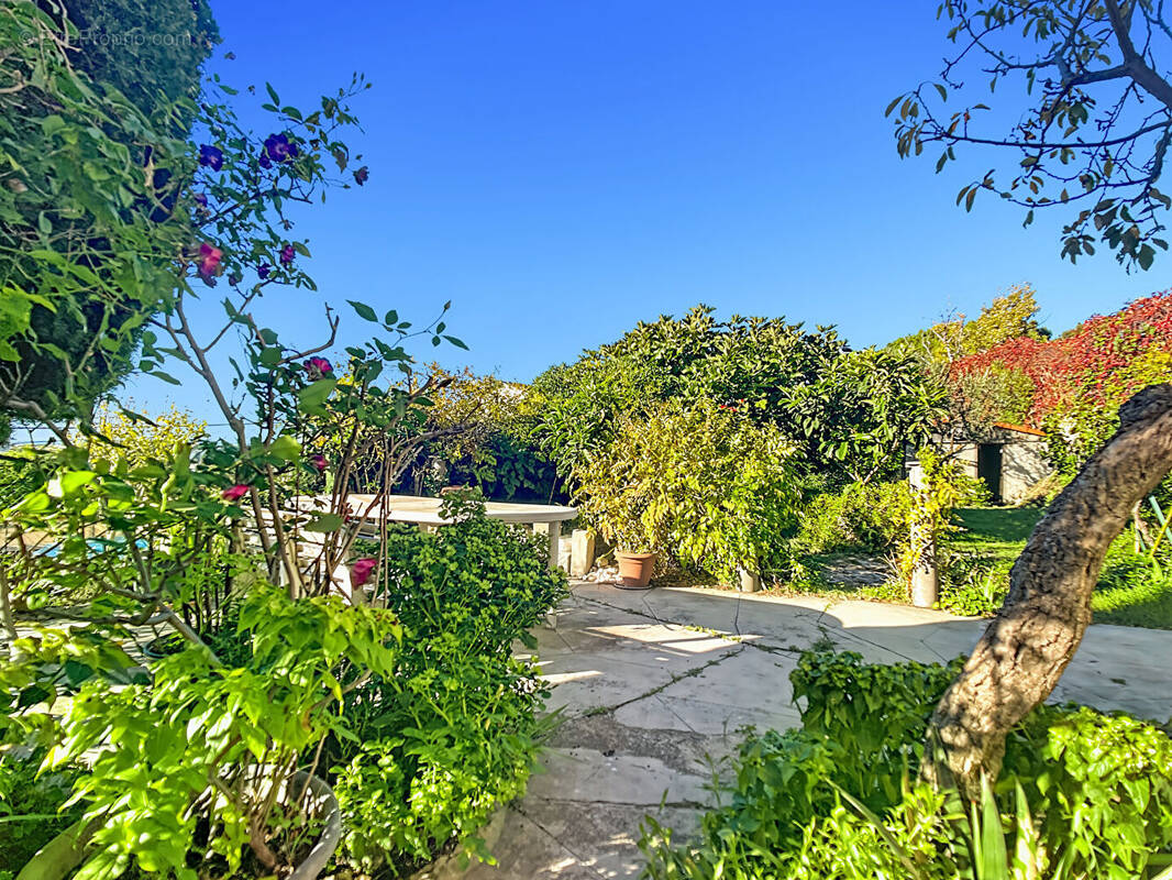 Maison à MARSEILLE-10E