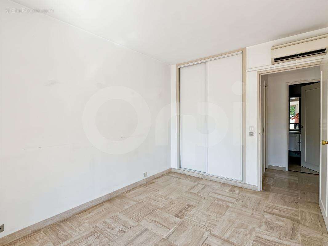 Appartement À Vendre - photo 9
