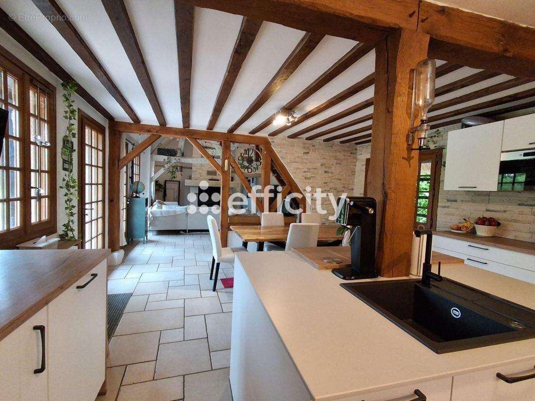Maison 190 m² à Brosville  - photo 4