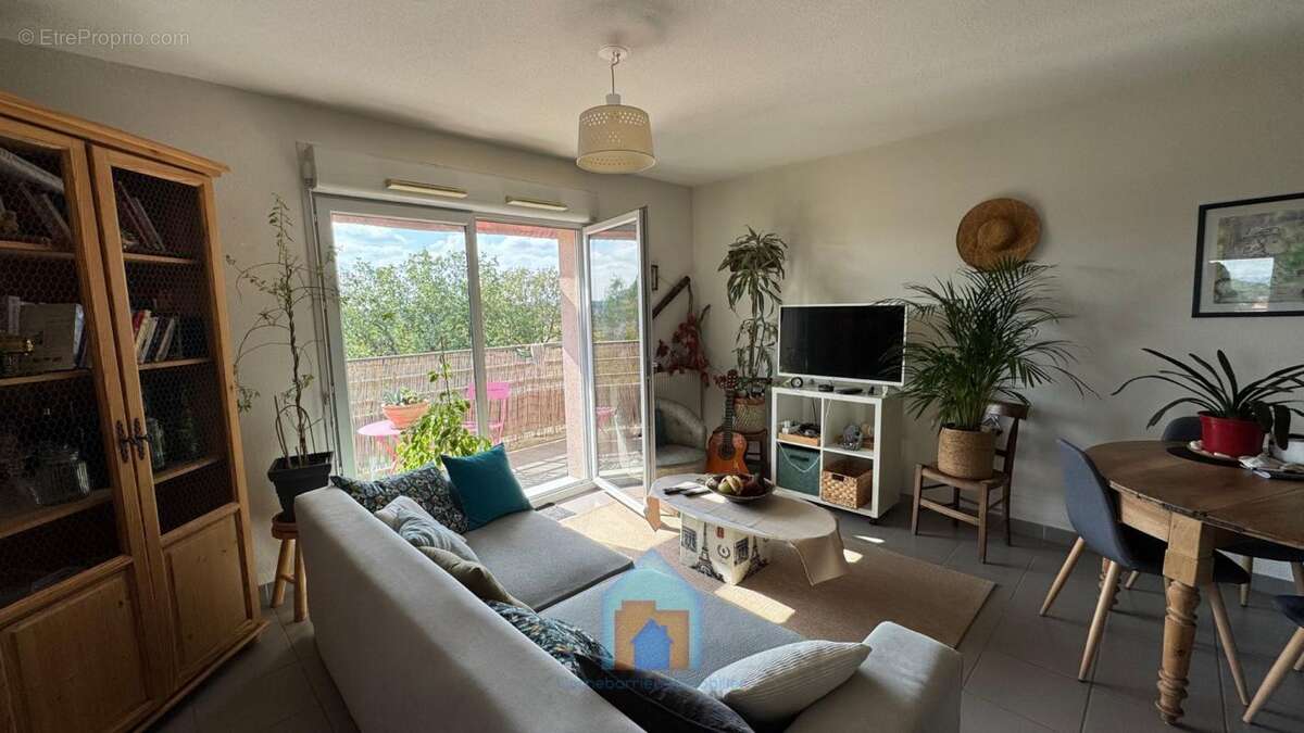 Appartement à CORNEBARRIEU