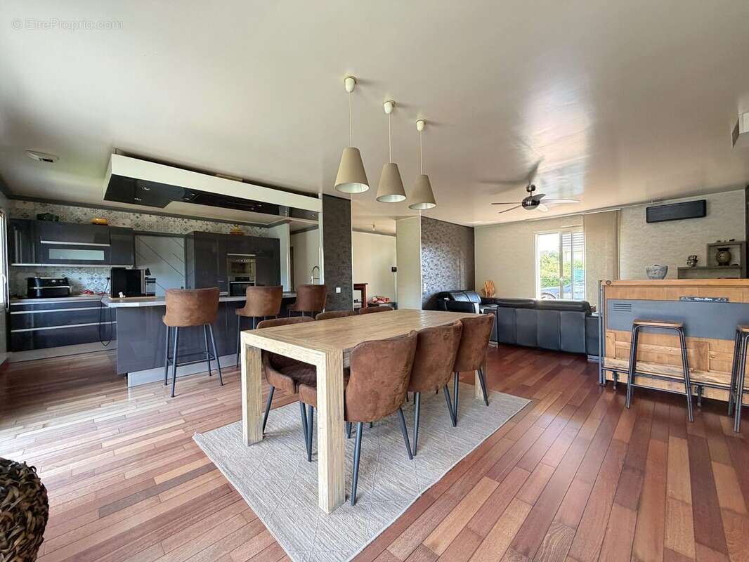 Maison 174 m² à Vernon  - photo 2