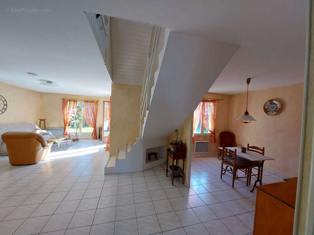 Maison à VERNOUILLET