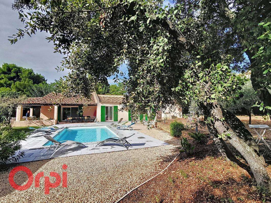 Maison à vendre à La Cadière d'Azur avec piscine - photo 2