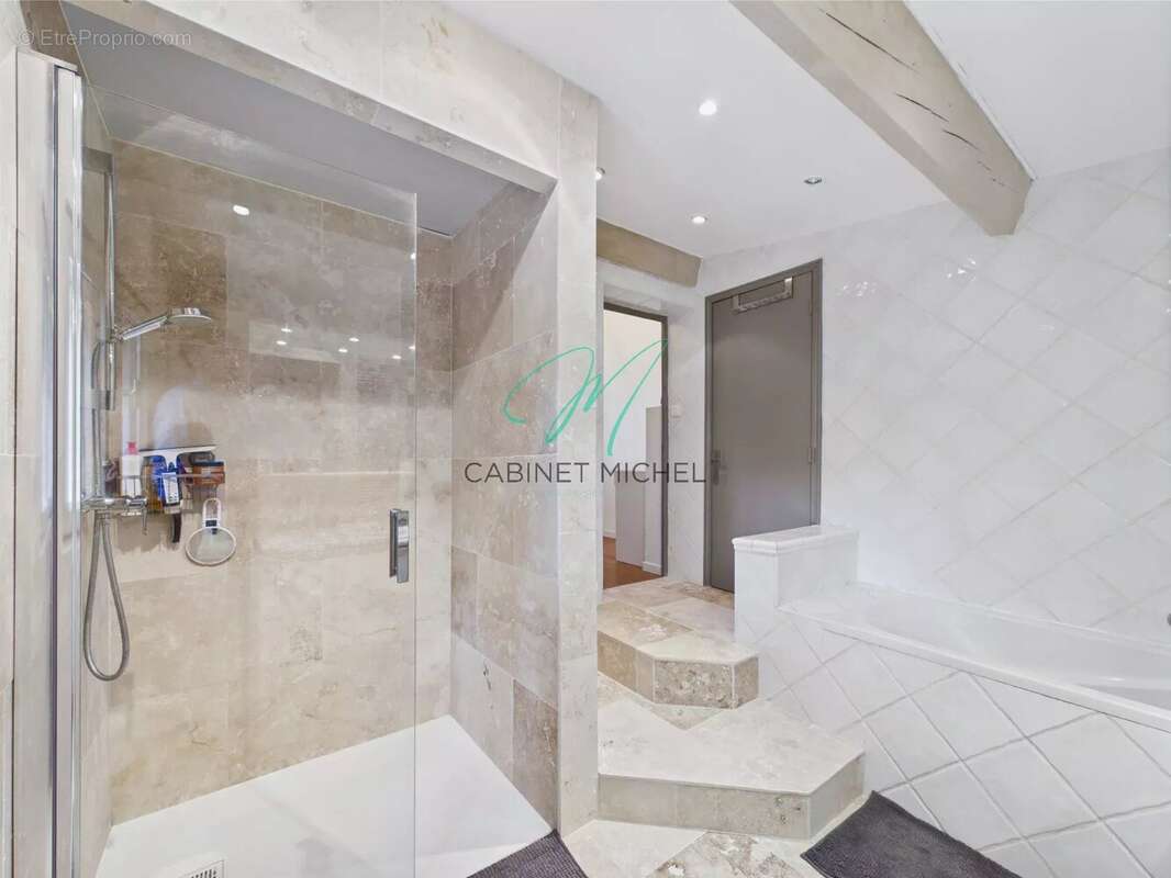 Maison à LE BAR-SUR-LOUP