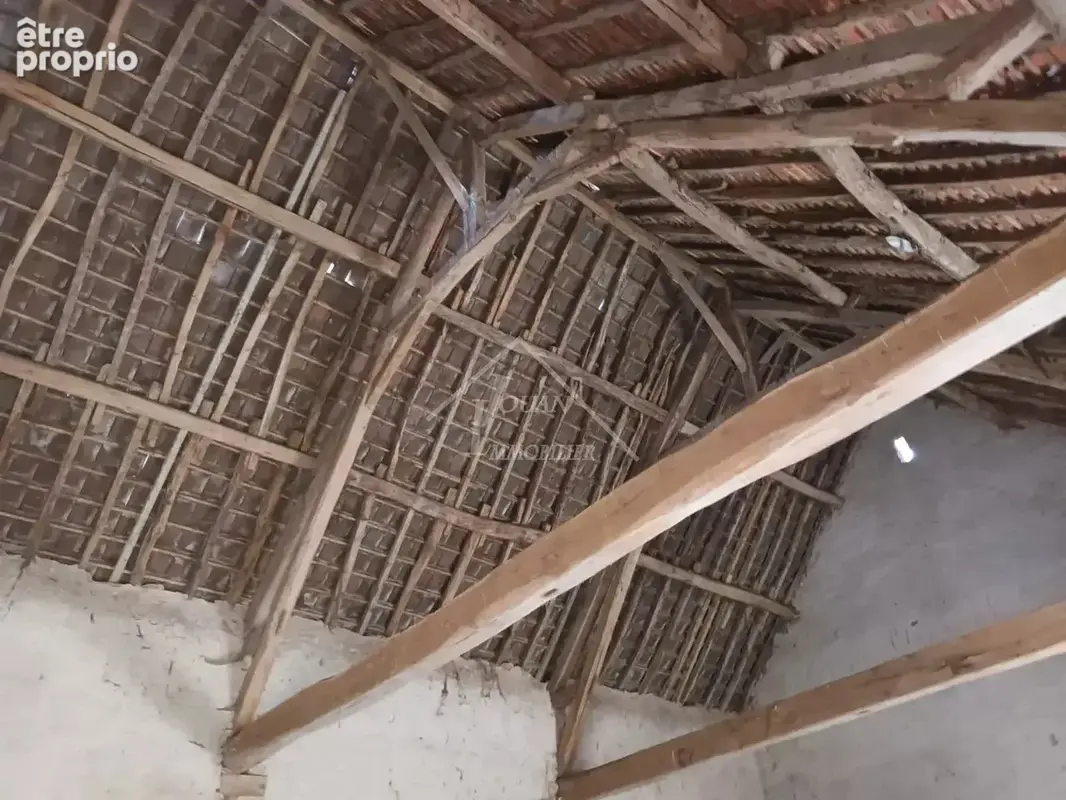 Ancien corps de ferme à rénover sur plus de 3000m² de terrain, COUST - photo 16