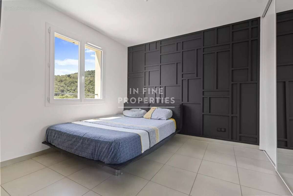 Maison à AURIBEAU-SUR-SIAGNE