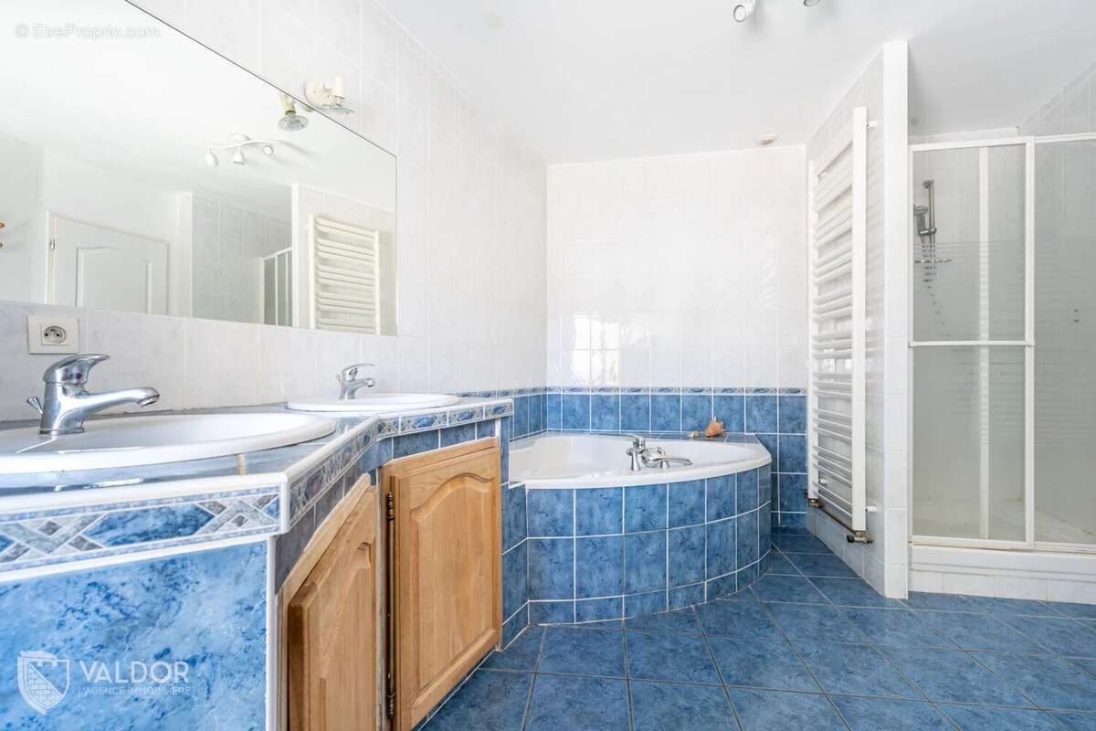 Maison à POLLIONNAY