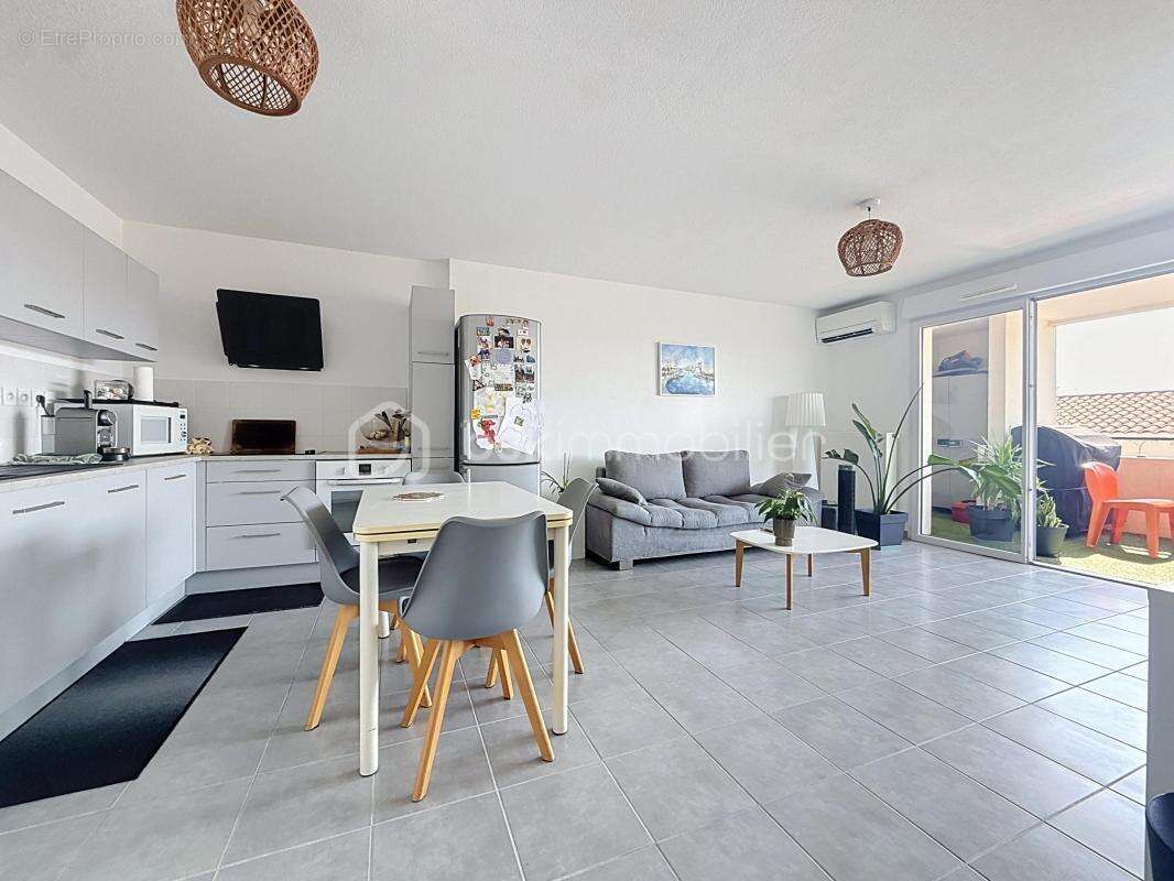 Appartement à COURNONTERRAL