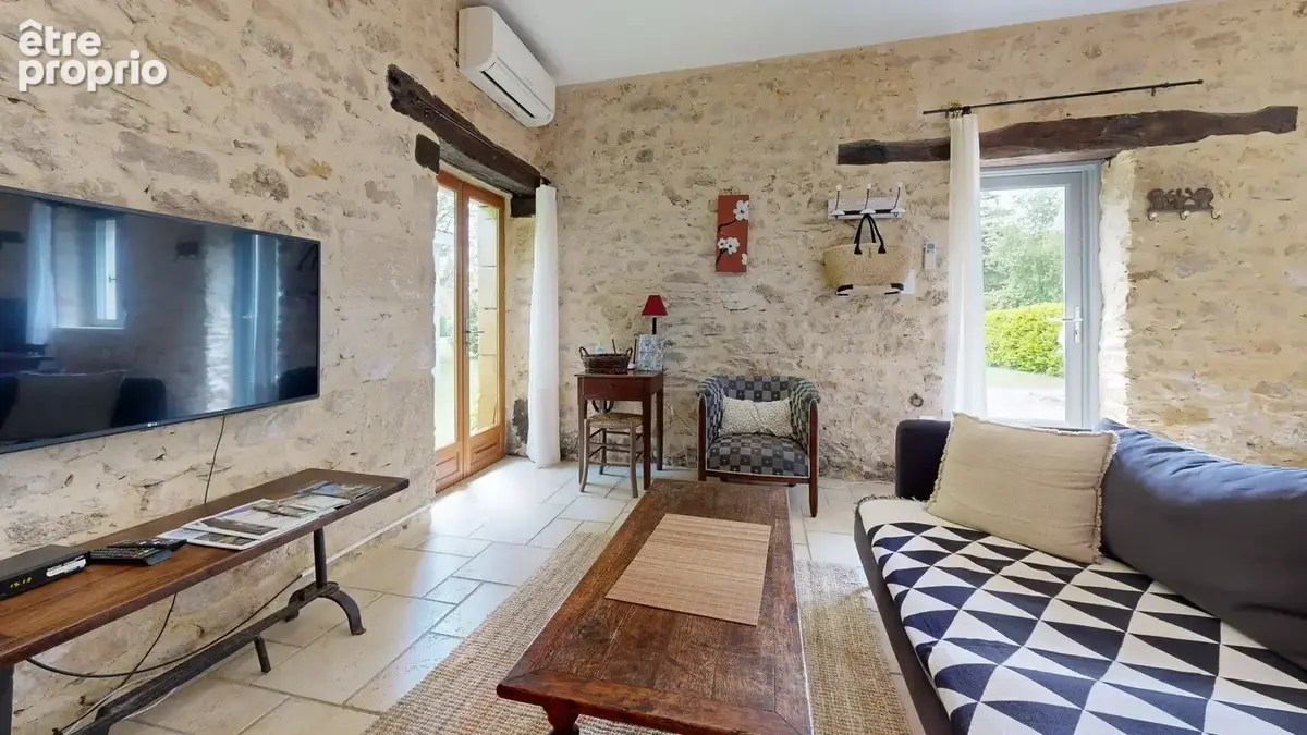 GiteLePommierLivingRoom