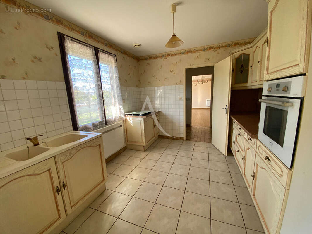 Maison de plain-pied à Saint Denis Du Payré - photo 4